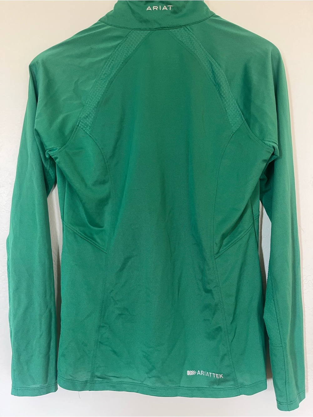 Ariat Women’s Green Quarter-Zip Performance Sun Shirt - Picture 3 of 4